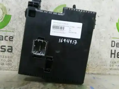 Peça sobressalente para automóvel em segunda mão caixa de fusíveis e relés por volvo xc90 i (275) d5 awd referências oem iam 28017881