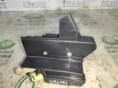 Peça sobressalente para automóvel em segunda mão fechadura da porta dianteira esquerda por dacia sandero stepway comfort referências oem iam 