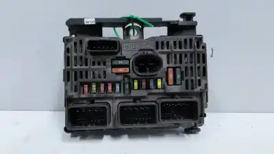 Pièce détachée automobile d'occasion BOÎTES À FUSIBLES pour PEUGEOT 407  Références OEM IAM 9656005580 BSML0100 S118983001H