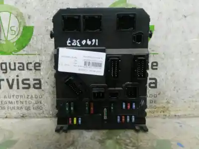 Pezzo di ricambio per auto di seconda mano scatola relè/fusibili per peugeot 206 berlina x-line refri riferimenti oem iam s118085220e