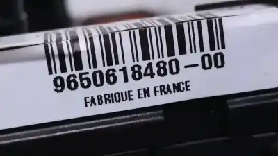 Second-hand car spare part fuse box unit for citroen c3 (f desde 11/2001) 1.1 8v oem iam references 965061848000 bsmb3 t118470003k