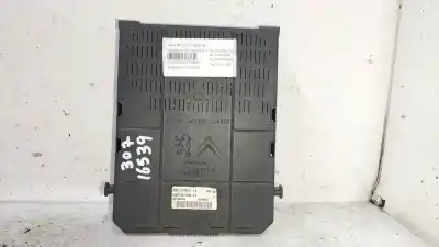 Pièce détachée automobile d'occasion BOÎTES À FUSIBLES pour PEUGEOT 307 CC (S2)  Références OEM IAM 216761594 281148373A 216761594