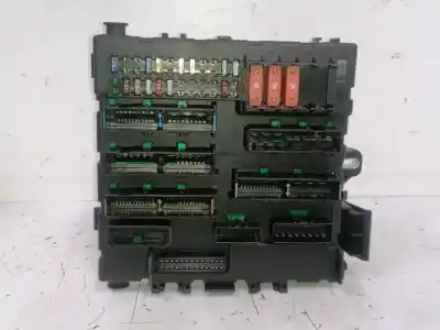 Recambio de automóvil de segunda mano de caja reles / fusibles para opel vectra c berlina gts elegance referencias oem iam 13170890