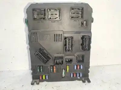 Peça sobressalente para automóvel em segunda mão CAIXA DE FUSÍVEIS E RELÉS por CITROEN XSARA PICASSO (N68)  Referências OEM IAM S118085320  S118085320
