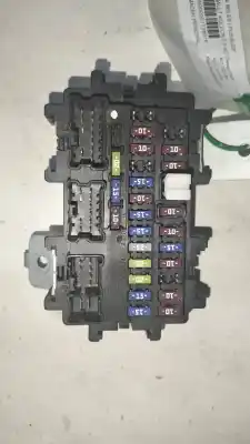 Peça sobressalente para automóvel em segunda mão caixa de fusíveis e relés por renault koleos 2.0 dci diesel fap referências oem iam 252360745r