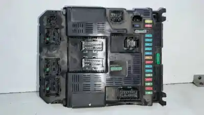Second-hand car spare part fuse box unit for peugeot 307 (s1) 2.0 hdi cat oem iam references 9636760580e 00192596 9644098280