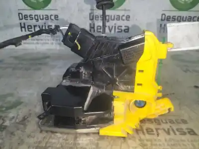 Second-hand car spare part left front door lock for kia ceed 1.6 crdi cat oem iam references 81310a2400