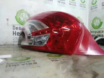 Peça sobressalente para automóvel em segunda mão farolim traseiro esquerdo por peugeot 208 access referências oem iam 