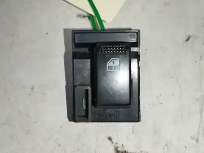 Second-hand car spare part RIGHT FRONT POWER WINDOW SWITCH for HYUNDAI COUPE (GK)  OEM IAM references 935752C100  