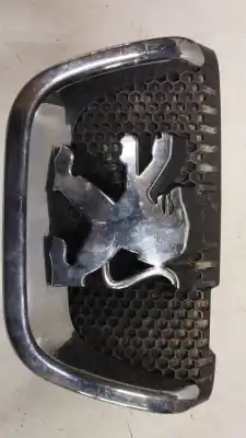 İkinci el araba yedek parçası ÖN IZGARA için PEUGEOT 407  OEM IAM referansları 1858140030  