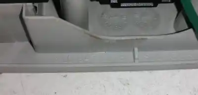 Автозапчасти б/у внутренний свет за audi q7 (4l) 3.0 v6 24v tdi ссылки oem iam 4l0947111  4l0947111
