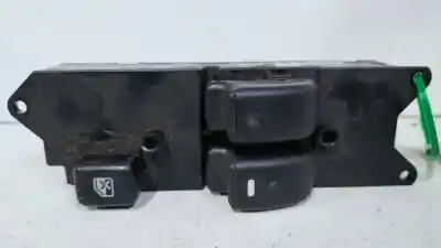 Peça sobressalente para automóvel em segunda mão BOTÃO / INTERRUPTOR ELEVADOR VIDRO DIANTEIRO ESQUERDO por MITSUBISHI COLT (CJ0)  Referências OEM IAM 755773X1 C8DD142M MR194815