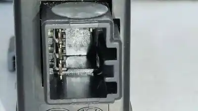 Second-hand car spare part switch for hyundai i30 (fd) 1.6 crdi oem iam references 751u00080  211000245