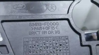 Автозапчастина б/у ліва задня внутрішня ручка для hyundai i30 1.6 crdi cat посилання на oem iam 83613fd000  