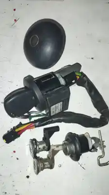 Second-hand car spare part LEFT FRONT DOOR LOCK for DACIA SANDERO  OEM IAM references   