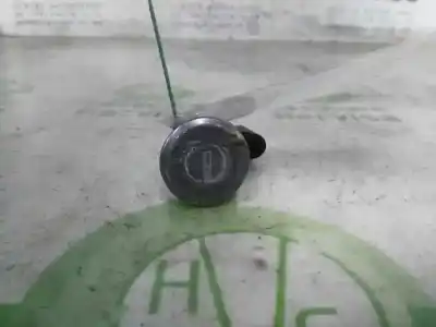 Peça sobressalente para automóvel em segunda mão fechadura da porta dianteira direita por dacia sandero stepway referências oem iam 805027132r