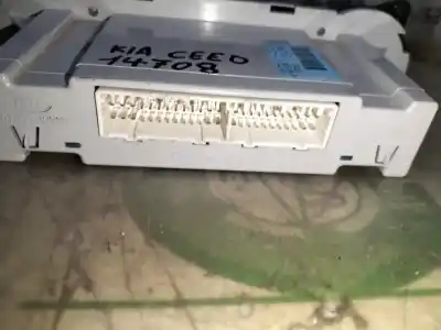 Second-hand car spare part climate control for kia cee´d emotion oem iam references 972501h602  hc12