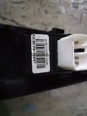 Second-hand car spare part right front power window switch for kia cee´d drive oem iam references 935751h100  
