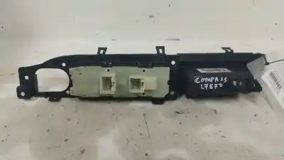 Peça sobressalente para automóvel em segunda mão botão / interruptor elevador vidro dianteiro esquerdo por jeep compass limited 4x4 referências oem iam 50602213768  50602213768