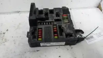 Pezzo di ricambio per auto di seconda mano scatola relè/fusibili per renault scenic ii 1.5 dci diesel 82 cv / 60 kw riferimenti oem iam 8200306032c  s118399200f