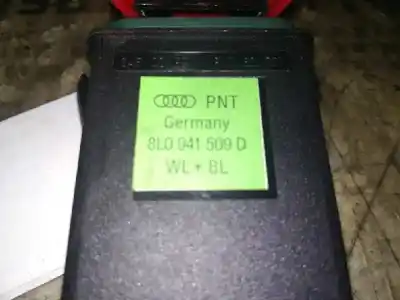 Second-hand car spare part hazard warning lights for audi a3 (8l) 1.8 ambiente oem iam references 8l0941509d  