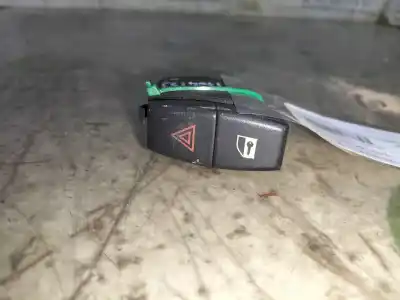 Second-hand car spare part hazard warning lights for bmw x1 (e84) 2.0 turbodiesel cat oem iam references 6131691950606