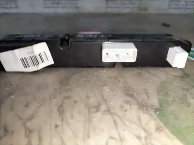 Piesă de schimb auto la mâna a doua avertizare pentru kia cee´d emotion referințe oem iam 937001h000  937001h010