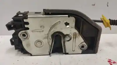 Second-hand car spare part left front door lock for bmw x3 (e83) 3.0d oem iam references 7036167  