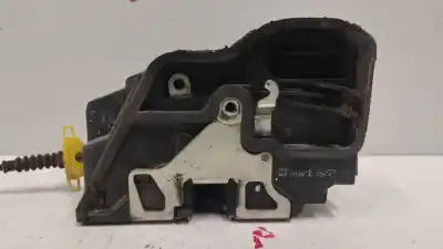 Second-hand car spare part left front door lock for bmw x3 (e83) 3.0d oem iam references 7036167  