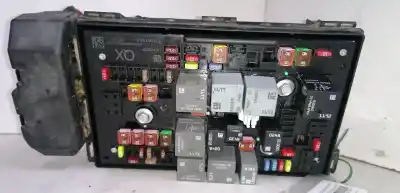 Second-hand car spare part fuse box unit for opel astra j (p10) 1.7 cdti (68) oem iam references 13313207
