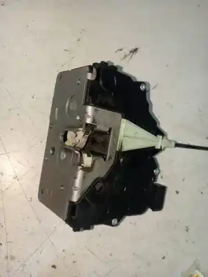 Second-hand car spare part front right door lock for opel corsa e selective oem iam references 13431840  