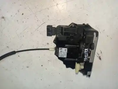 Second-hand car spare part left front door lock for opel corsa e selective oem iam references 13431841