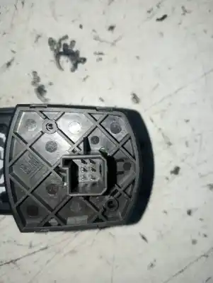 Second-hand car spare part right front power window switch for opel corsa e selective oem iam references 13430018  