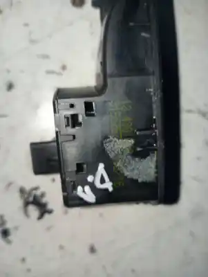 Second-hand car spare part right front power window switch for opel corsa e selective oem iam references 13430018  