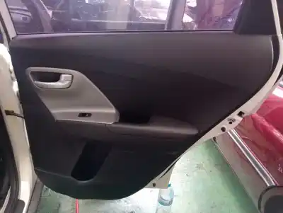Second-hand car spare part right rear door trim for kia niro concept oem iam references 83306g5080ee1