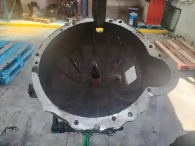 Second-hand car spare part GEARBOX for NISSAN CABSTAR E  OEM IAM references 077010251  