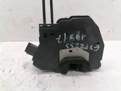 Second-hand car spare part right side door lock for renault express confort oem iam references 825029568r  40887264