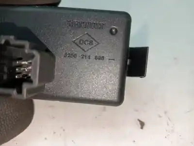 Second-hand car spare part hazard warning lights for renault modus 1.4 16v oem iam references 8200214896  88300000