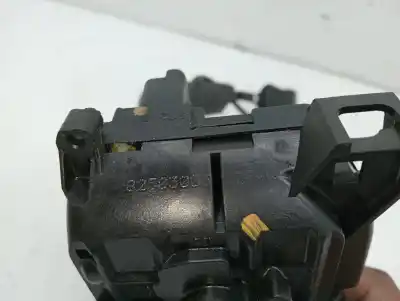 Автозапчастина б/у замок дверей заднього лівого для renault scenic iii 2.0 16v посилання на oem iam 82503003  