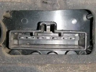 Автозапчастина б/у правий ліхтар для ford focus c-max (cap) 1.6 tdci cat посилання на oem iam 3m5113n411aa  