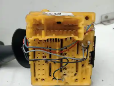 Pezzo di ricambio per auto di seconda mano comando pulito per renault clio iv limited riferimenti oem iam e10670323  