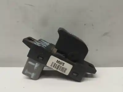 Peça sobressalente para automóvel em segunda mão botão / interruptor elevador vidro traseiro esquerdo por ssangyong korando 2.0 td cat referências oem iam 202006279   Peça sobressalente para automóvel em segunda mão botão / interruptor elevador vidro traseiro esquerdo por ssangyong korando 2.0 td cat referências oem iam 202006279