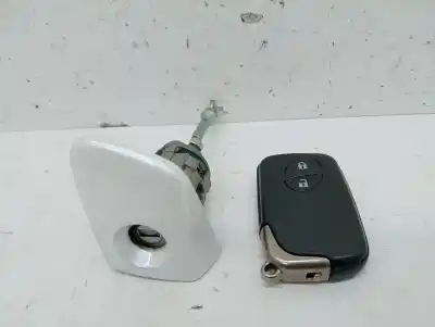 Second-hand car spare part left front door lock for lexus ct 200h oem iam references mr39832008