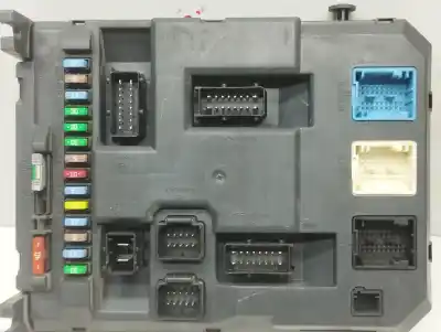 Second-hand car spare part fuse box unit for citroen c3 selection oem iam references 9664983280  