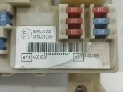 Second-hand car spare part fuse box unit for ford focus lim. (cb4) titanium oem iam references 8c42108  