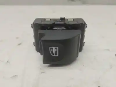 Peça sobressalente para automóvel em segunda mão botão / interruptor elevador vidro traseiro direito por renault clio iv zen referências oem iam 254218614r