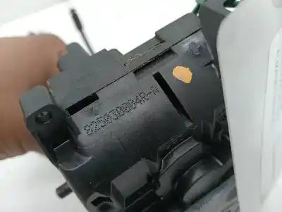 Автозапчастина б/у замок дверей заднього лівого для renault scenic iii 1.6 16v посилання на oem iam 825030004r  