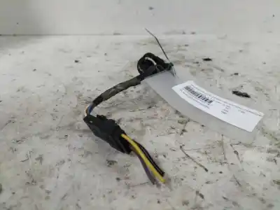 Second-hand car spare part right front power window switch for opel corsa a 1.4 cat (l48) 82 cv / 60 kw oem iam references   