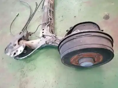 Peça sobressalente para automóvel em segunda mão charrió / suporte de eixo de trás por renault express confort referências oem iam 555110548r  