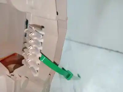 Second-hand car spare part right tailgate light for opel kadett e 1.6 oem iam references 2057100584  